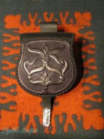 Bőr tarsoly hun mintával